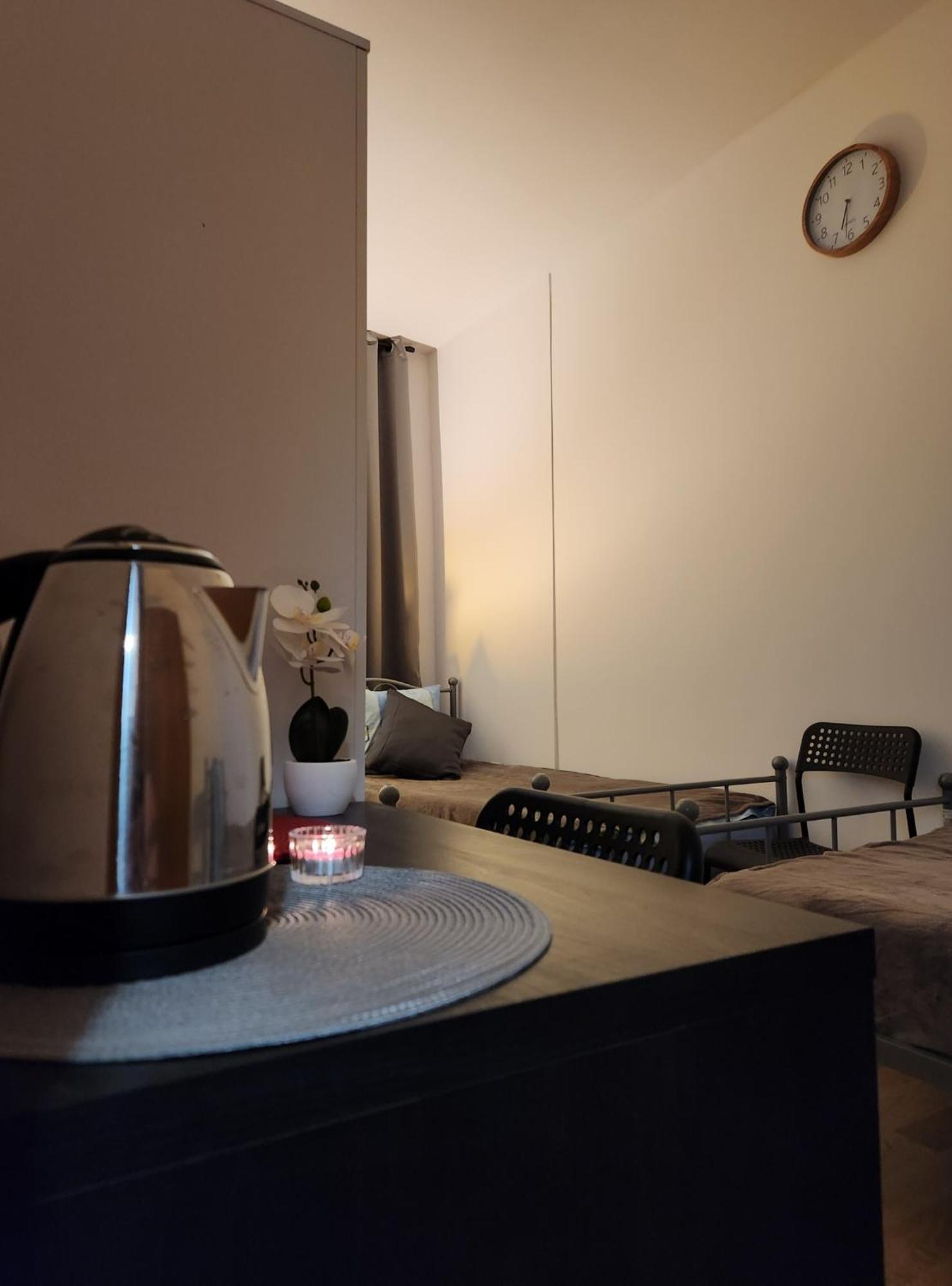 Pod Czapla Hostel Warsaw Luaran gambar