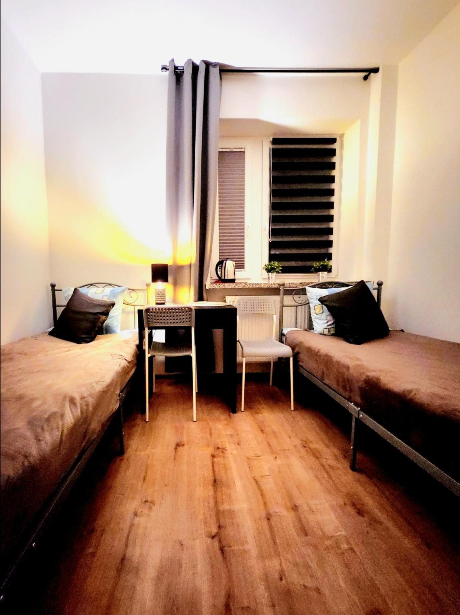 Pod Czapla Hostel Warsaw Luaran gambar